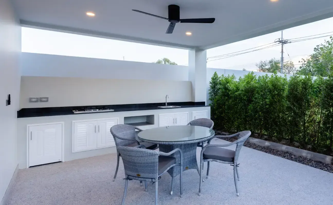 Outdoor kitchen upgrade option at Mountainside